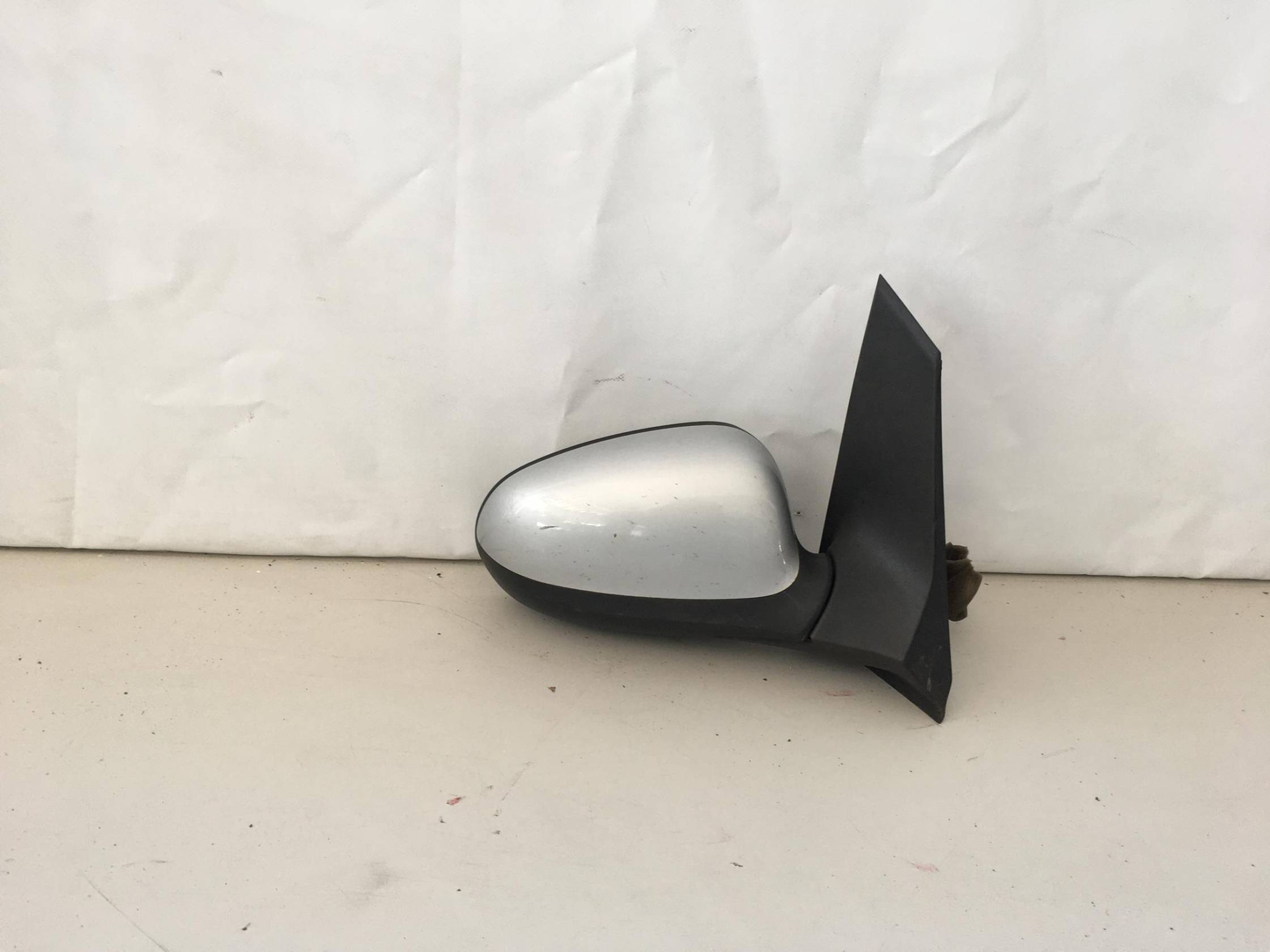 Retrovisore est. regolaz. elettr. dx.